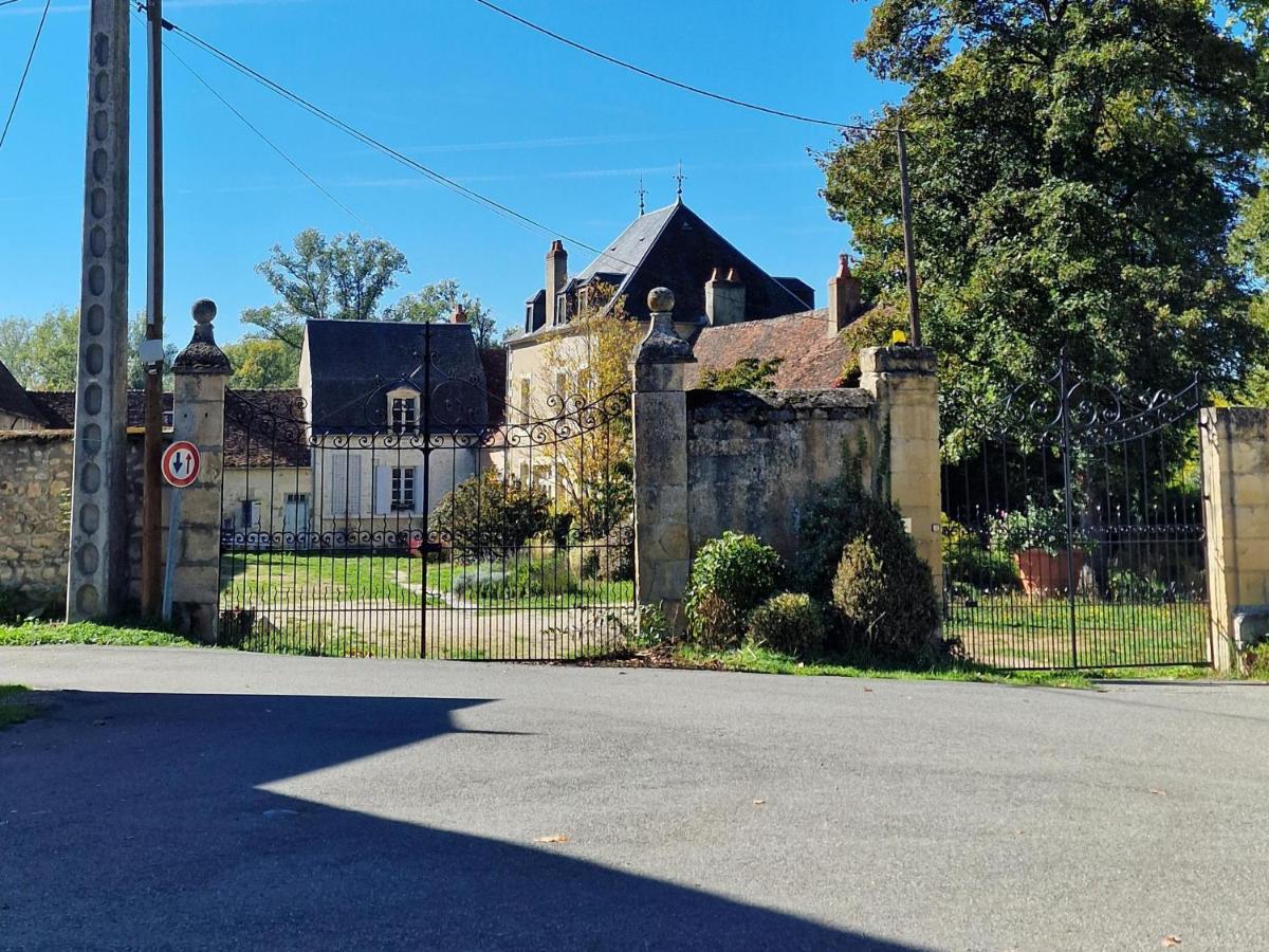 Chambre D'Hotes "Au Bord De Loire" La Marche Eksteriør billede
