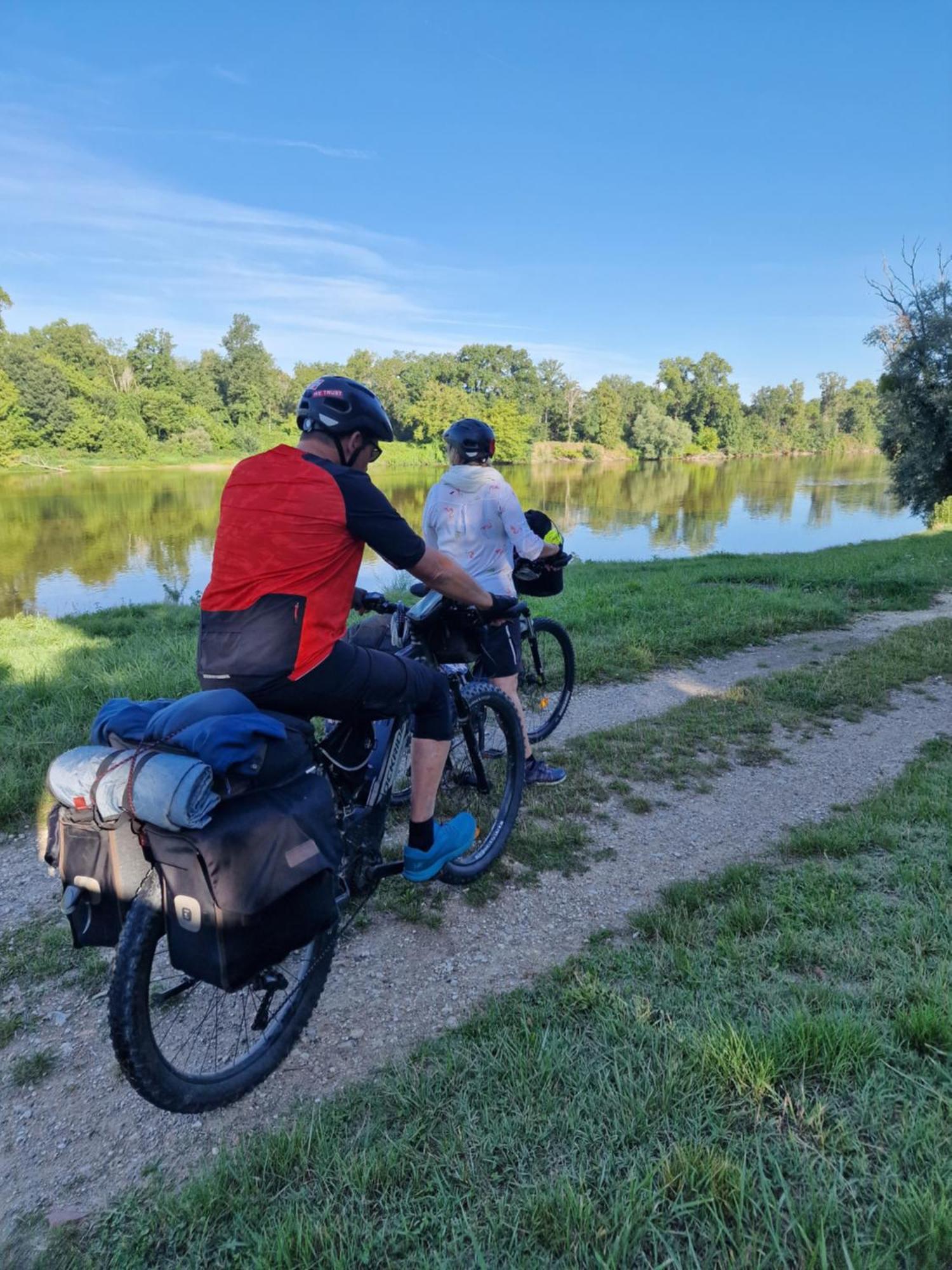 Chambre D'Hotes "Au Bord De Loire" La Marche Eksteriør billede